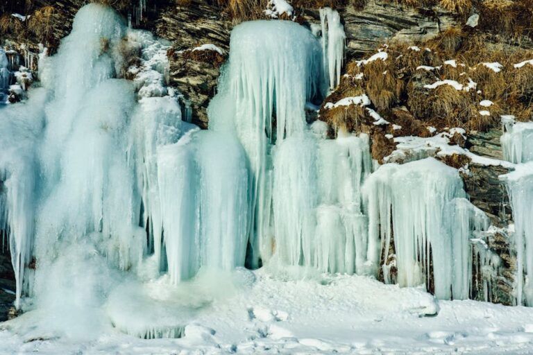 Visitar las cascadas de hielo desde Rovaniemi