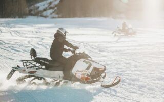 Rutas en motos de nieve en Rovaniemi
