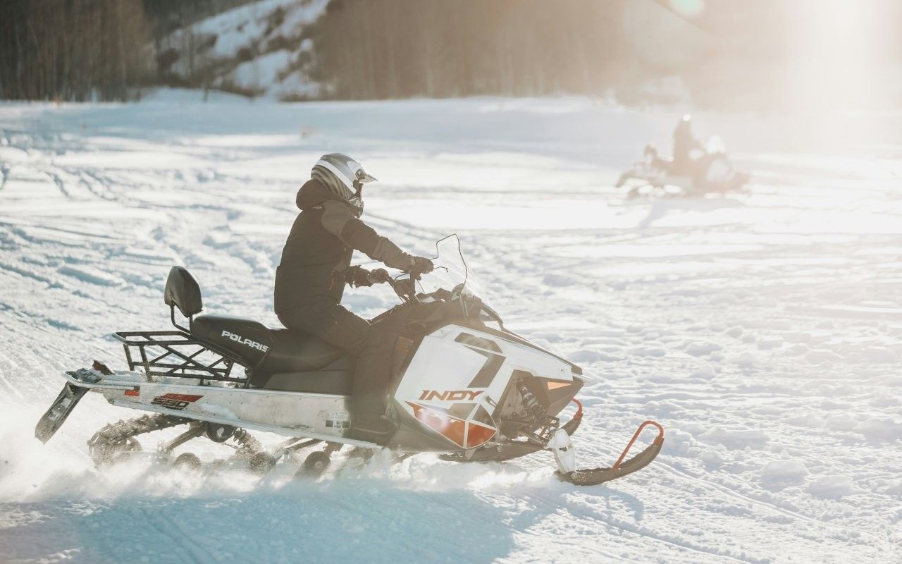 Rutas en motos de nieve en Rovaniemi