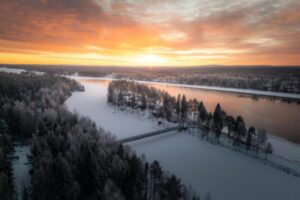 ¿Qué hotel aislado y solo para adultos recomiendo en Rovaniemi?